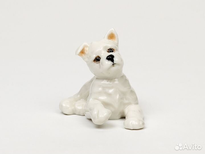 Щенок терьера статуэтка