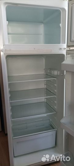 Холодильник Regal