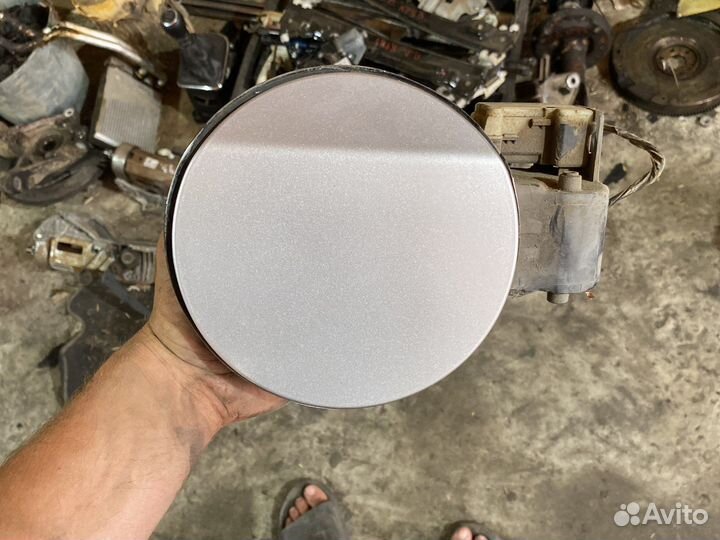 Лючок бензобака Chevrolet Cruze хэтчбек