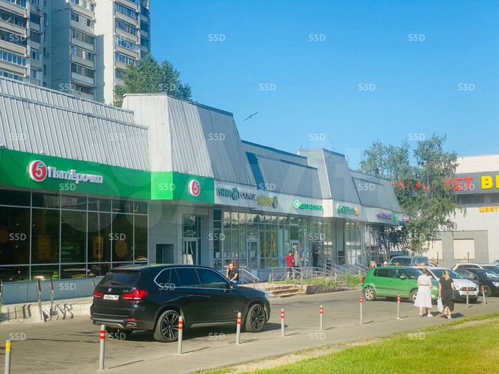 Продам торговое помещение, 358 м²