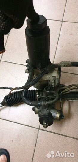 Насос гур A1684660501Mercedes w169 A-class