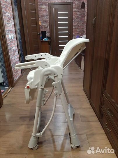 Стульчик для кормления happy baby