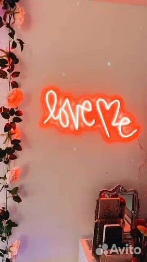 Неоновая вывеска