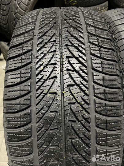 Goodyear UltraGrip 8 Performance 225/55 R17