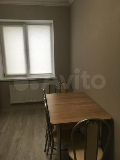 2-к. квартира, 40 м², 1/9 эт.