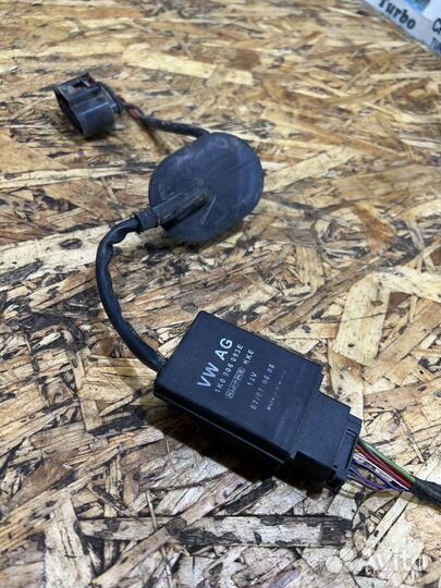 Блок топливного насоса Фольксваген Пассат B6