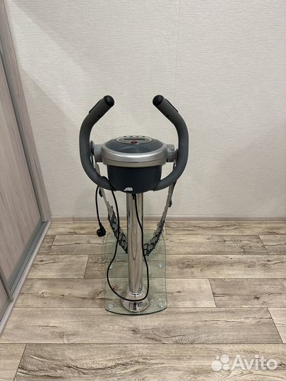 Ленточный напольный вибромассажер HouseFit HM-3003