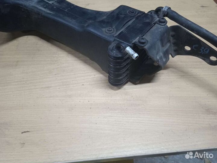 Воздуховод охладителя топлива BMW 5 E39 m47 бмв 5