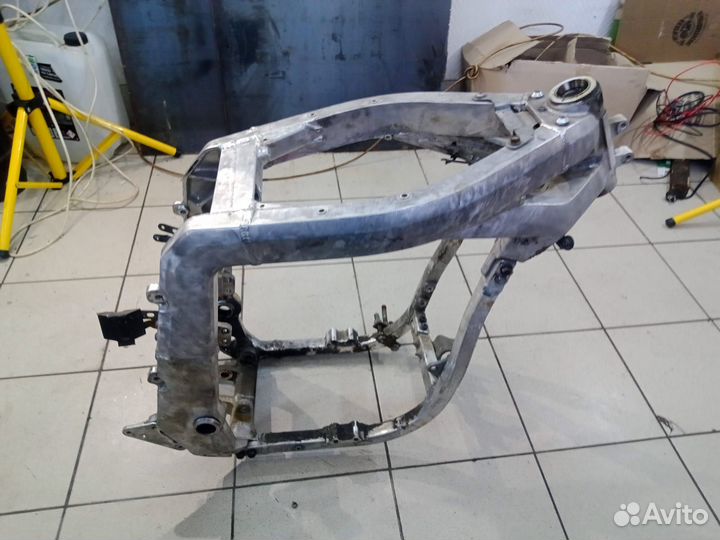 Рама Suzuki GSX-R 1100P 1992г