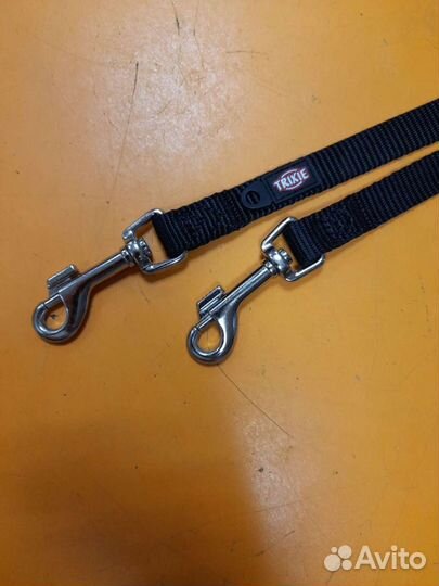 Сворка для 2-х собак из нат.кожи новая