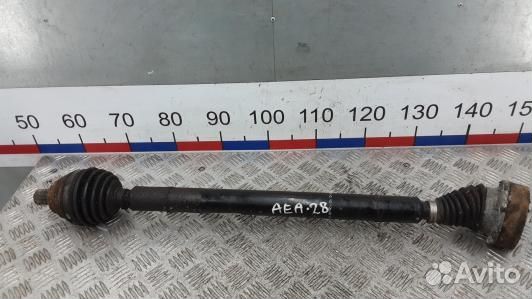 Привод передний правый skoda octavia A5 (AEA28N101