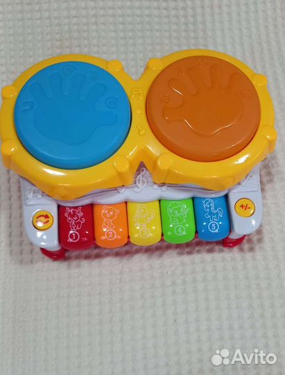 Музыкальная игрушка пианино с барабанами