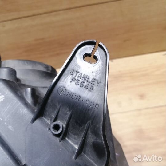 Фара передняя правая Mazda Demio DY3W P5548