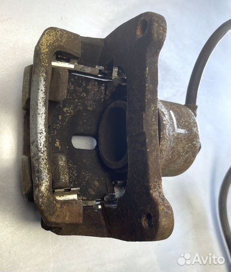 Лифан Солано Суппорт левый передний