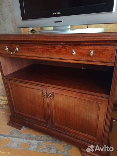 Тумба под телевизор