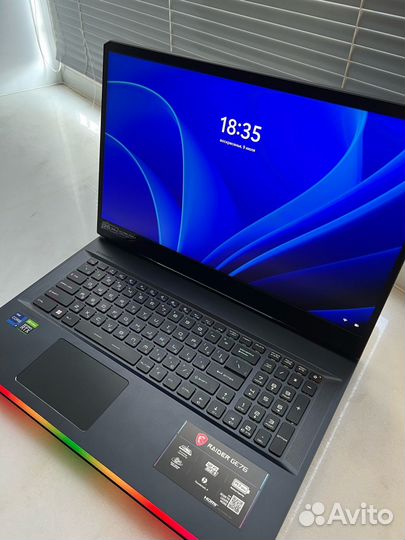 MSI Raider GE76 12UGS