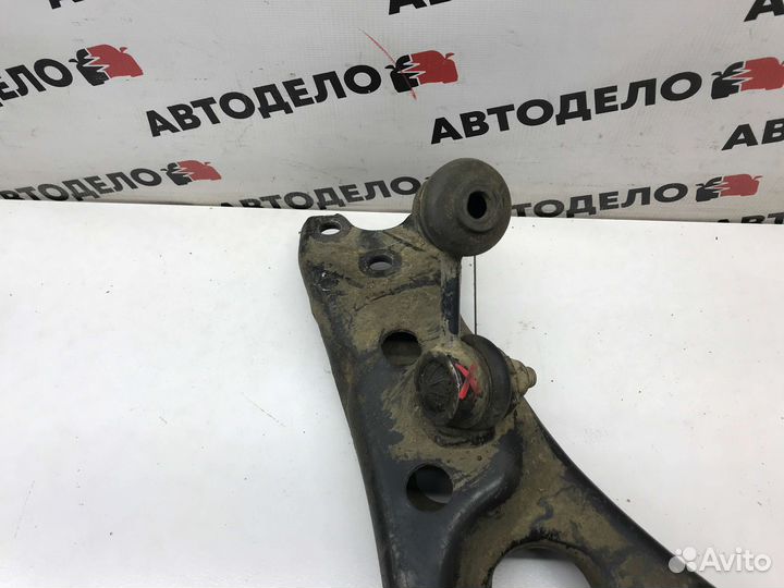 Рычаг подвески передний правый Toyota Nadia