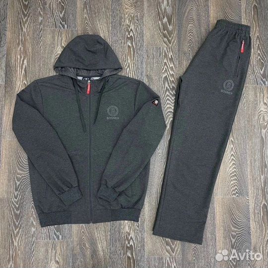 Спортивный костюм