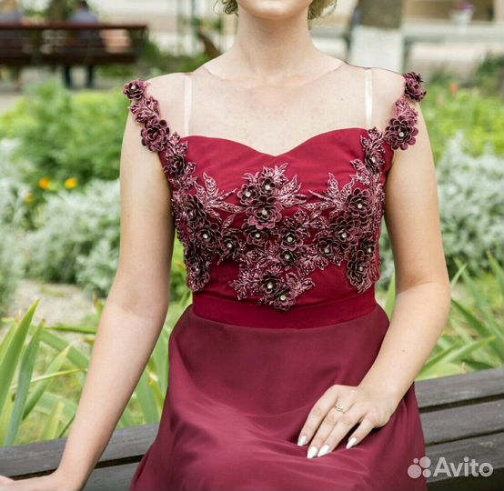 Вечернее платье