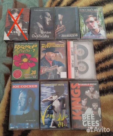 Аудио кассеты с музыкой. Planet Hits 32