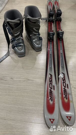 Горные лыжи и ботинки женские