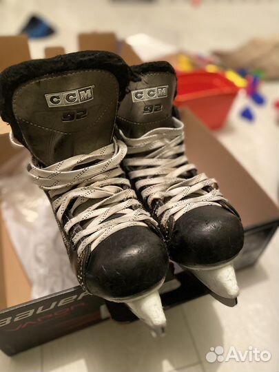 Коньки хоккейные ссм
