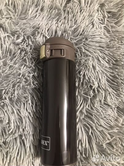 Термос-бутылка с замком Bradex