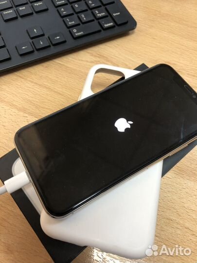 iPhone 11 Pro, 64 ГБ