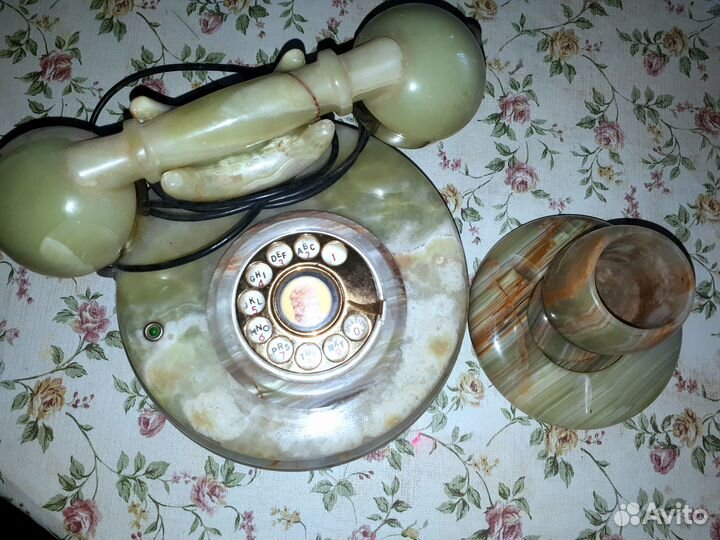 Телефон винтажный
