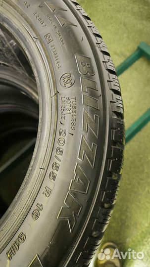 Bridgestone Blizzak LM-25 205/55 R16 100H