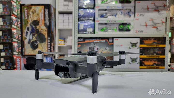 Радиоуправляемый квадрокоптер Hubsan Ace Standard