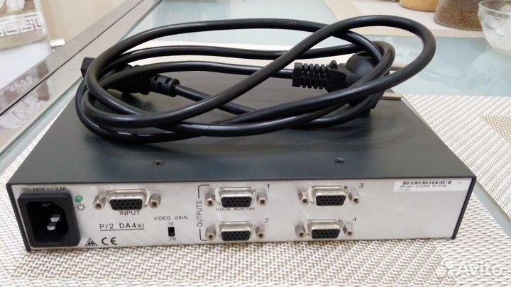 Extron P/2 DA4xi - это усилитель распределитель