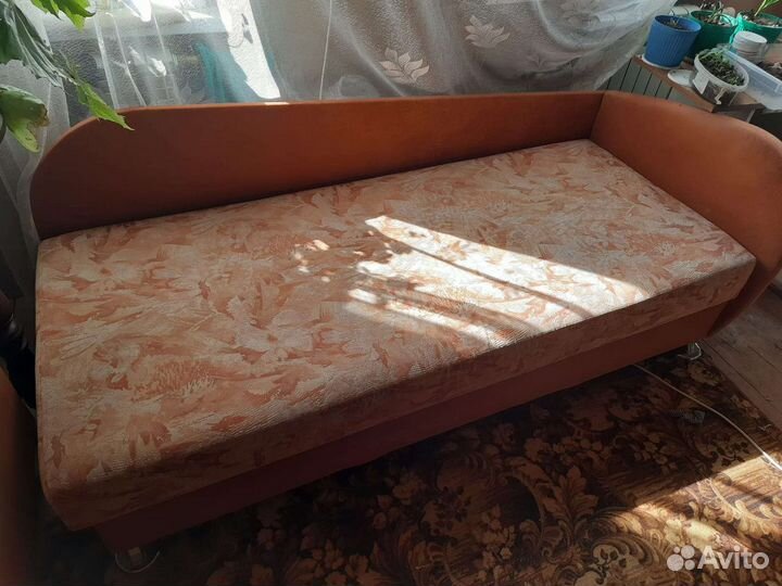Кровать тахта