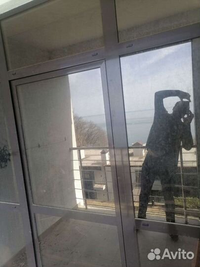 Балконный блок с дверью realit