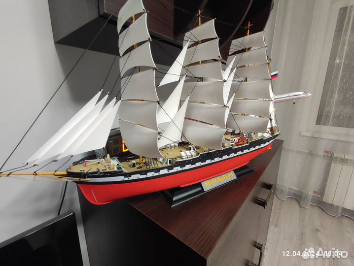 Сборная модель корабля