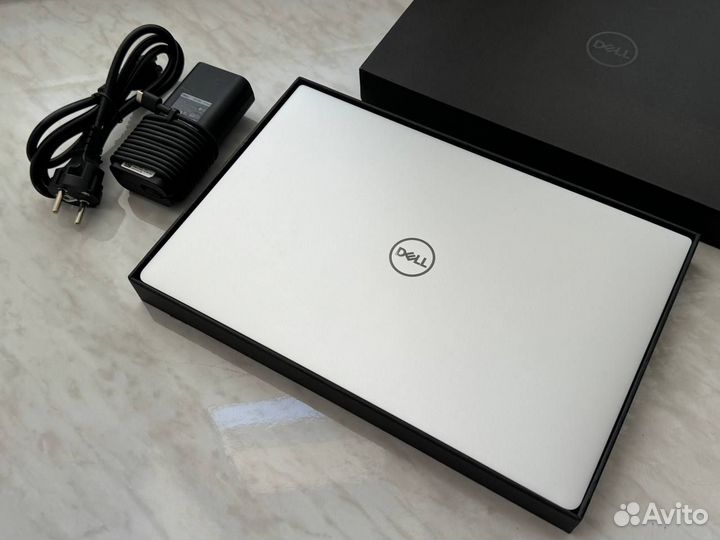 Ноутбуки Dell XPS 13.3 дюймов Новый