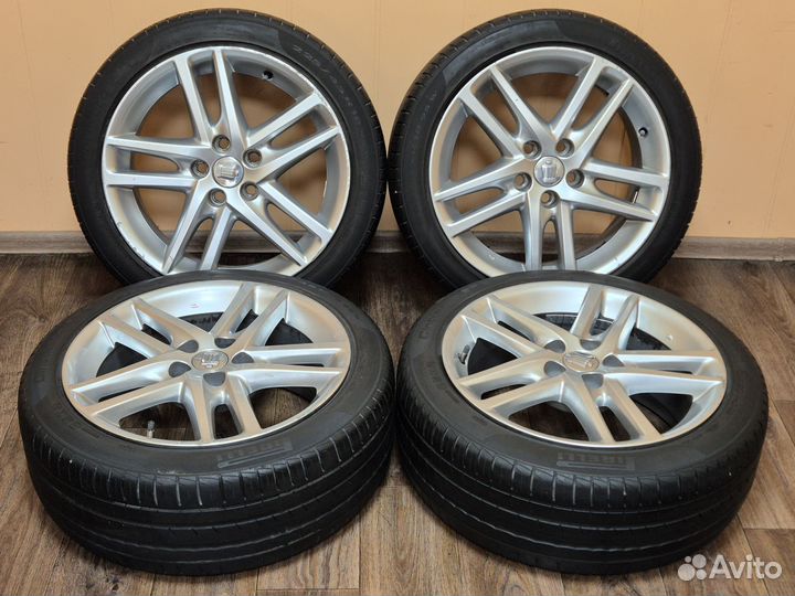 Комплект колёс Toyota Crown 225/45R18 pirelli