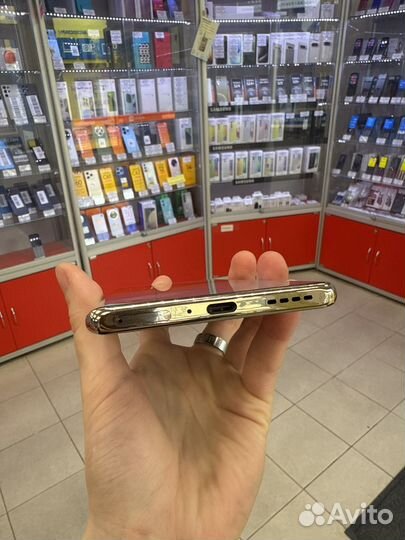 Infinix Note 40 Pro, 12/256 ГБ