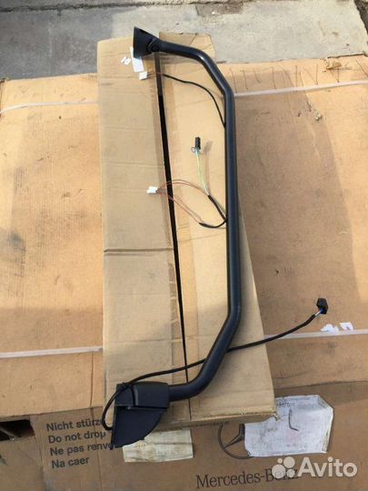 Стойка зеркала кронштейн правая Mercedes-Benz
