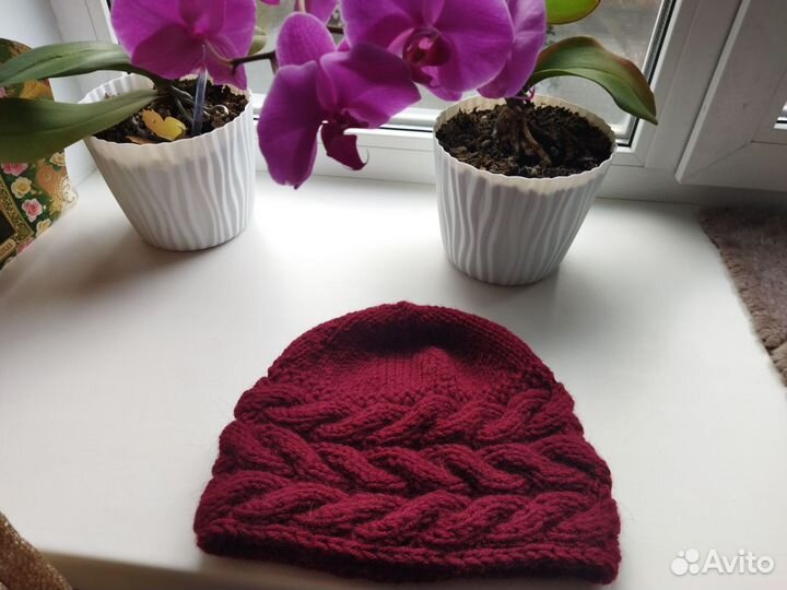 Шапка женская вязаная ручная работа