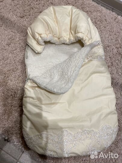 Продаю уголок на выписку