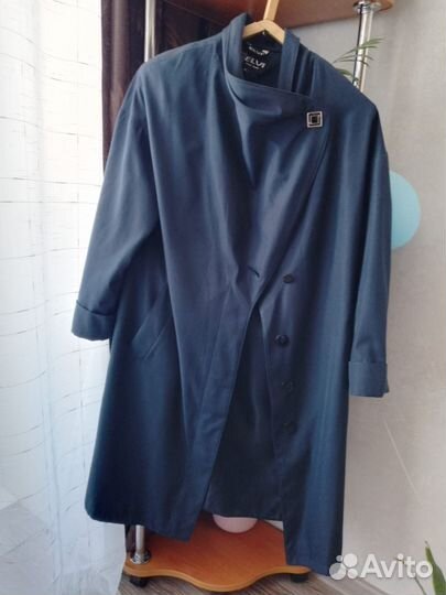 Плащ женский