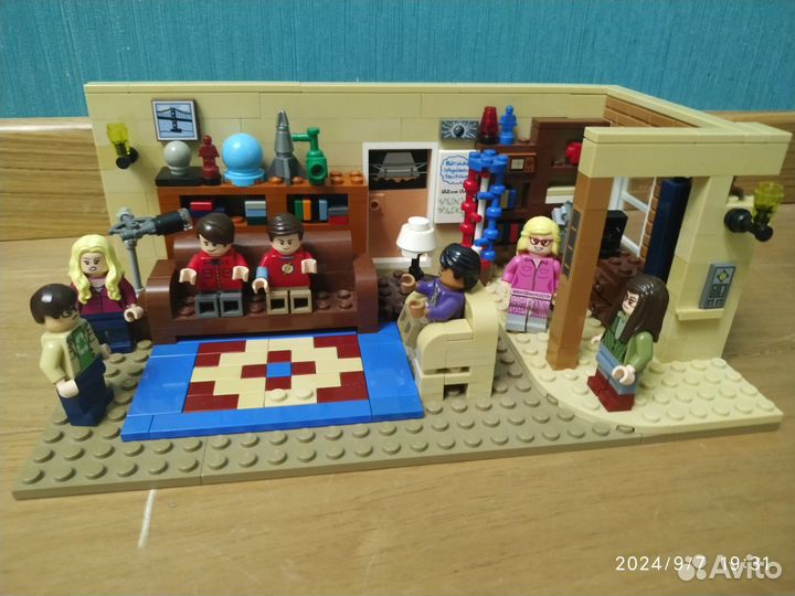 Оригинальные фигурки Lego - коллекция + конструкто
