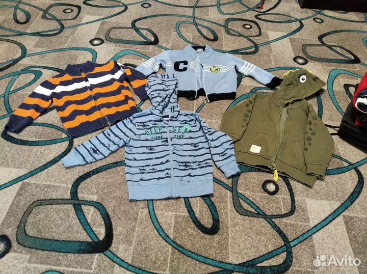 Продам 2 пакета детской одежды 98-104