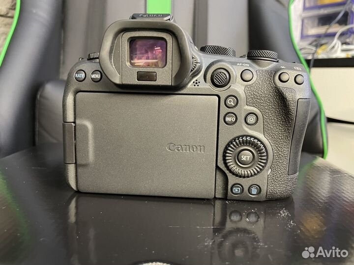 Canon EOS R6 Mark II почти новый