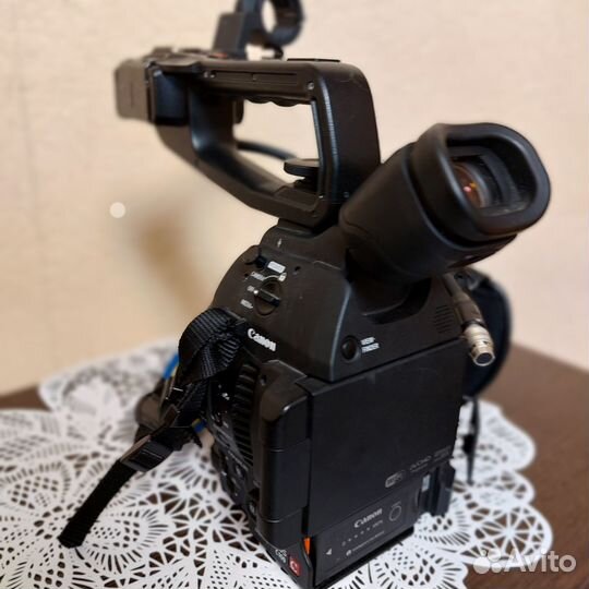 Кинокамера Canon EOS C100 Mark II