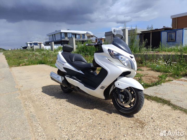 Suzuki Burgman Skywave 400