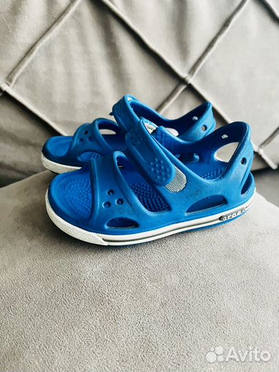 Сандалии crocs c7
