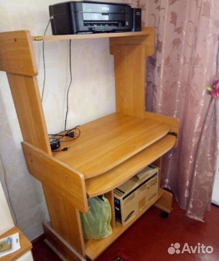 Компьютерный стол