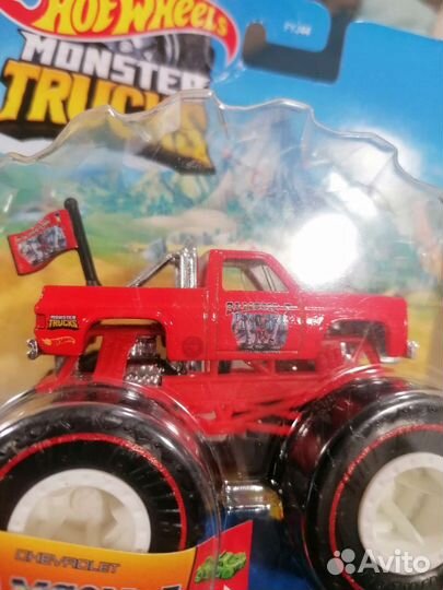 Hot wheels машинки